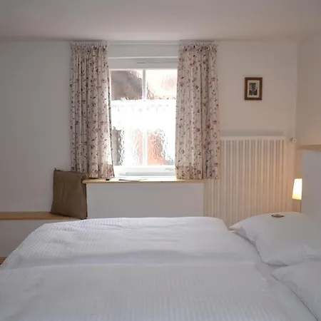Отель Gaestehaus Alter Keller