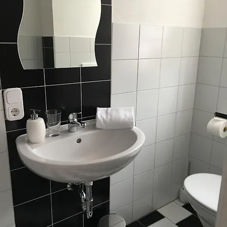 Отель Gaestehaus Alter Keller 2*