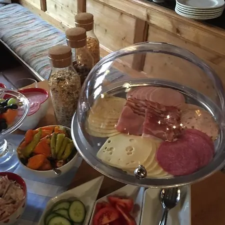 Gaestehaus Alter Keller Отель Ротенбург-на-Таубере