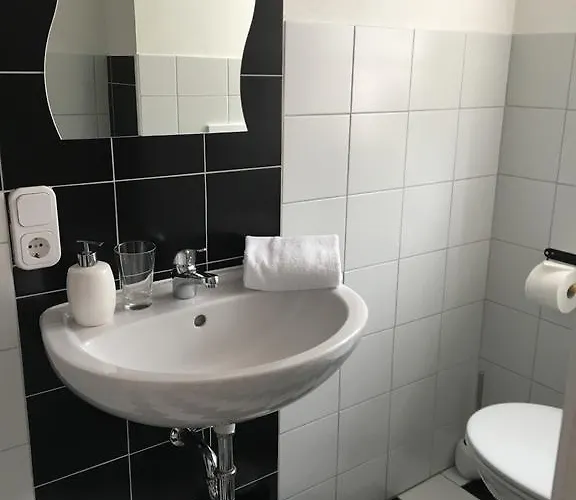 Hotel Gaestehaus Alter Keller 2*